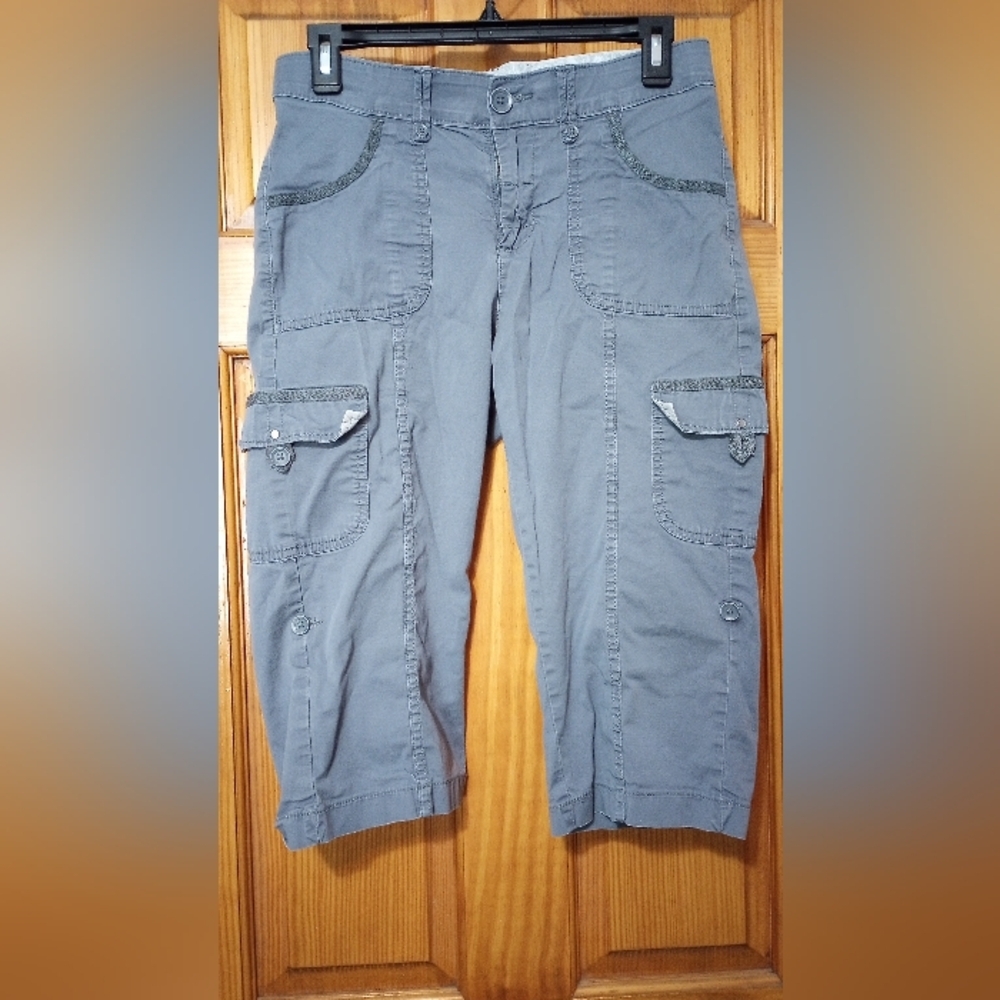 Lee Comfort Waistband Cargo Capris,Size 4